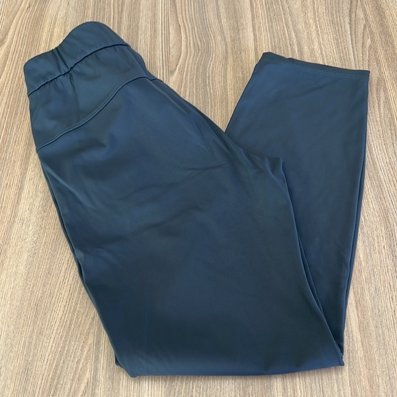 CRZ YOGA Womens 4-Way Stretch Ankle Golf 7/8 Athletic Pants Navy Size 8-10 - Picture 4 of 10